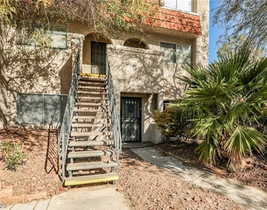 3585 Arville Street - Photo Thumbnail 16