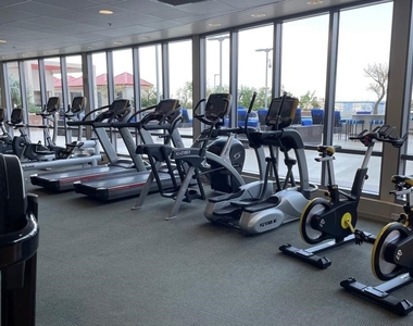 200 W Sahara Avenue - Photo Thumbnail 14