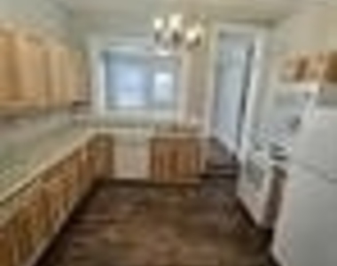 268 State Street - Photo Thumbnail 7