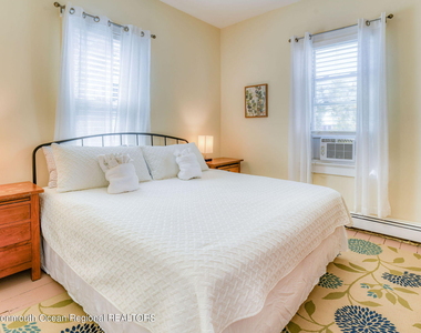 18 Abbott Avenue - Photo Thumbnail 16