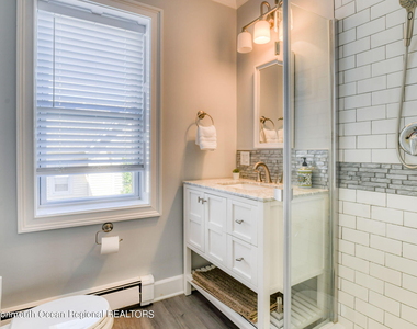 18 Abbott Avenue - Photo Thumbnail 37