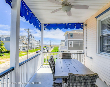 18 Abbott Avenue - Photo Thumbnail 38