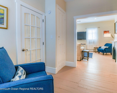 18 Abbott Avenue - Photo Thumbnail 14
