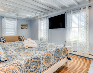18 Abbott Avenue - Photo Thumbnail 45