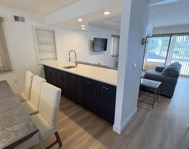 17 Brown Avenue - Photo Thumbnail 2