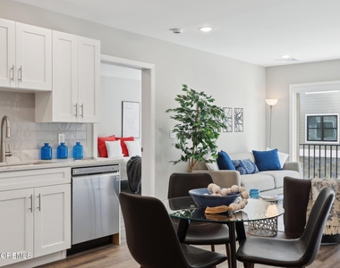 258 Morris Avenue - Photo Thumbnail 2