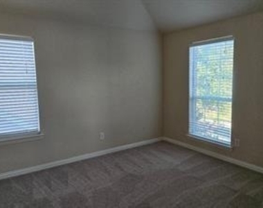 5554 Emerson Court - Photo Thumbnail 15