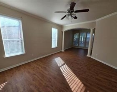 5554 Emerson Court - Photo Thumbnail 17