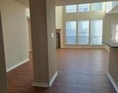 5554 Emerson Court - Photo Thumbnail 9