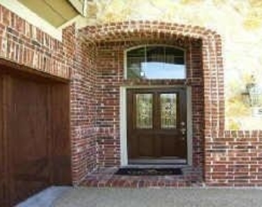 5554 Emerson Court - Photo Thumbnail 3