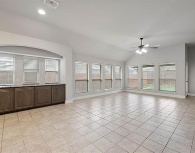 4228 Sweet Clover Lane - Photo Thumbnail 15