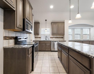 4228 Sweet Clover Lane - Photo Thumbnail 8
