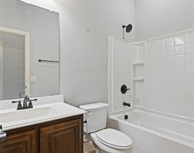 4228 Sweet Clover Lane - Photo Thumbnail 31