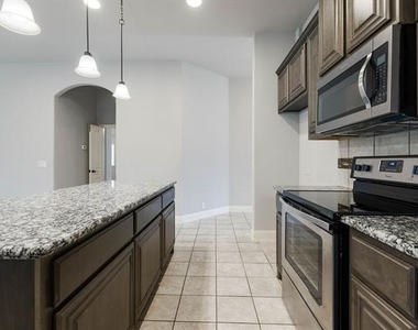 4228 Sweet Clover Lane - Photo Thumbnail 10