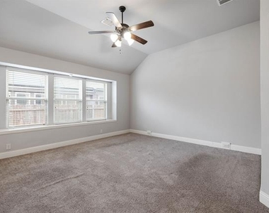 4228 Sweet Clover Lane - Photo Thumbnail 26