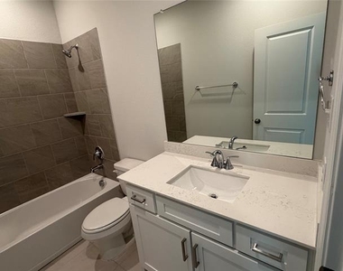 810 Sicily Boulevard - Photo Thumbnail 8