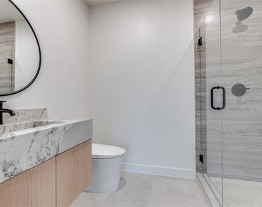 3821 Beechwood Lane - Photo Thumbnail 19