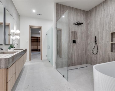 3821 Beechwood Lane - Photo Thumbnail 26
