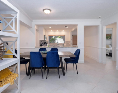 1240 Sw 13th Circle - Photo Thumbnail 6