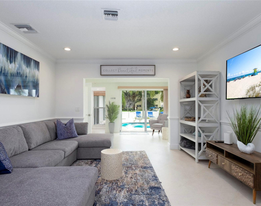1240 Sw 13th Circle - Photo Thumbnail 3