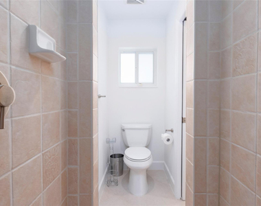 1240 Sw 13th Circle - Photo Thumbnail 23