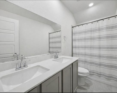 9729 Gooseneck Drive - Photo Thumbnail 13