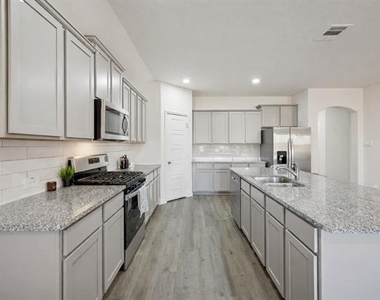 9729 Gooseneck Drive - Photo Thumbnail 5