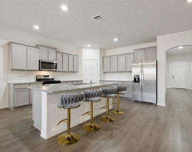 9729 Gooseneck Drive - Photo Thumbnail 4