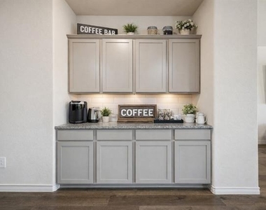 9729 Gooseneck Drive - Photo Thumbnail 7