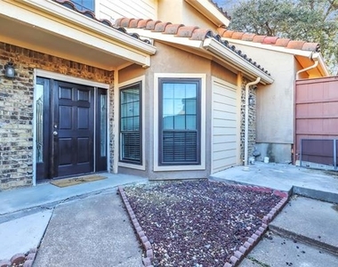 4234 Cuesta Drive - Photo Thumbnail 3