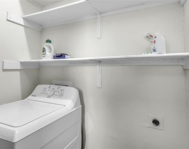 4234 Cuesta Drive - Photo Thumbnail 9
