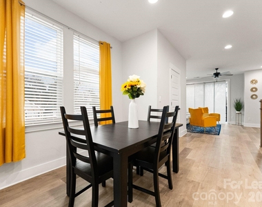 648 W End Drive - Photo Thumbnail 21
