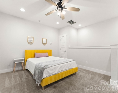 648 W End Drive - Photo Thumbnail 37