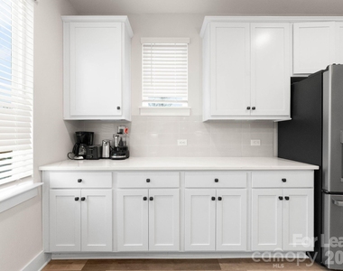 648 W End Drive - Photo Thumbnail 19