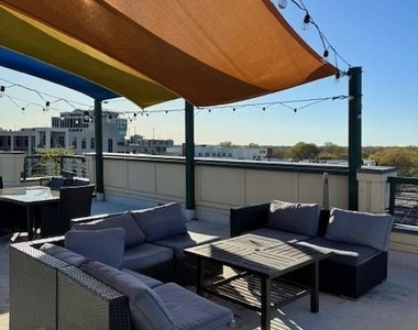 115 E Park Avenue - Photo Thumbnail 3