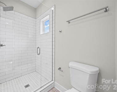 840 E 18th Street - Photo Thumbnail 17