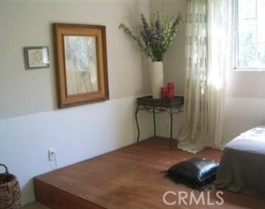 9658 Live Oak - Photo Thumbnail 7