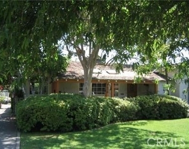 9658 Live Oak - Photo Thumbnail 15