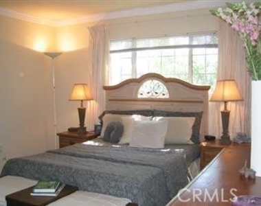 9658 Live Oak - Photo Thumbnail 6