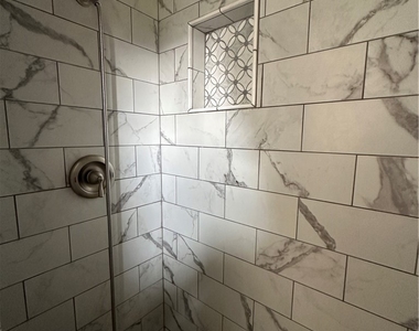 1054 N Euclid - Photo Thumbnail 6