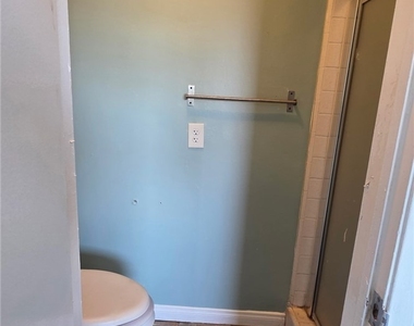 11412 Venice Boulevard - Photo Thumbnail 5