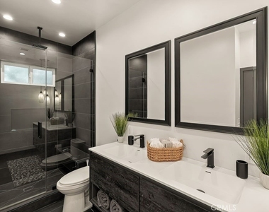 5332 Natick Ave. - Photo Thumbnail 8