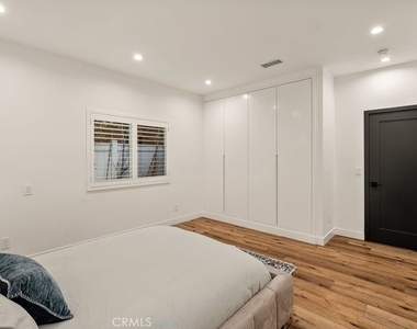 5332 Natick Ave. - Photo Thumbnail 13