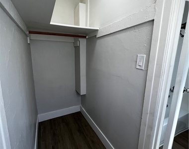 1240 Dawson Avenue - Photo Thumbnail 4