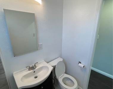 1707 W 81st - Photo Thumbnail 16