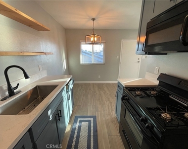1707 W 81st - Photo Thumbnail 8