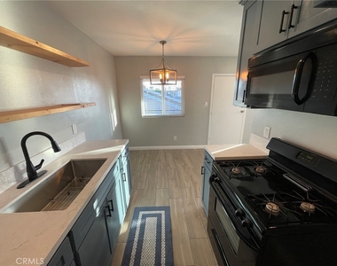 1707 W 81st - Photo Thumbnail 9