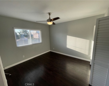 1707 W 81st - Photo Thumbnail 12