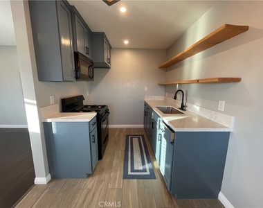 1707 W 81st - Photo Thumbnail 7