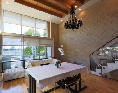 6615 Melrose Avenue - Photo Thumbnail 10